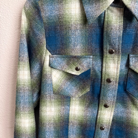 Womens Pendleton Blue and Green Plaid long sleeve size Small - Picture 6 of 6